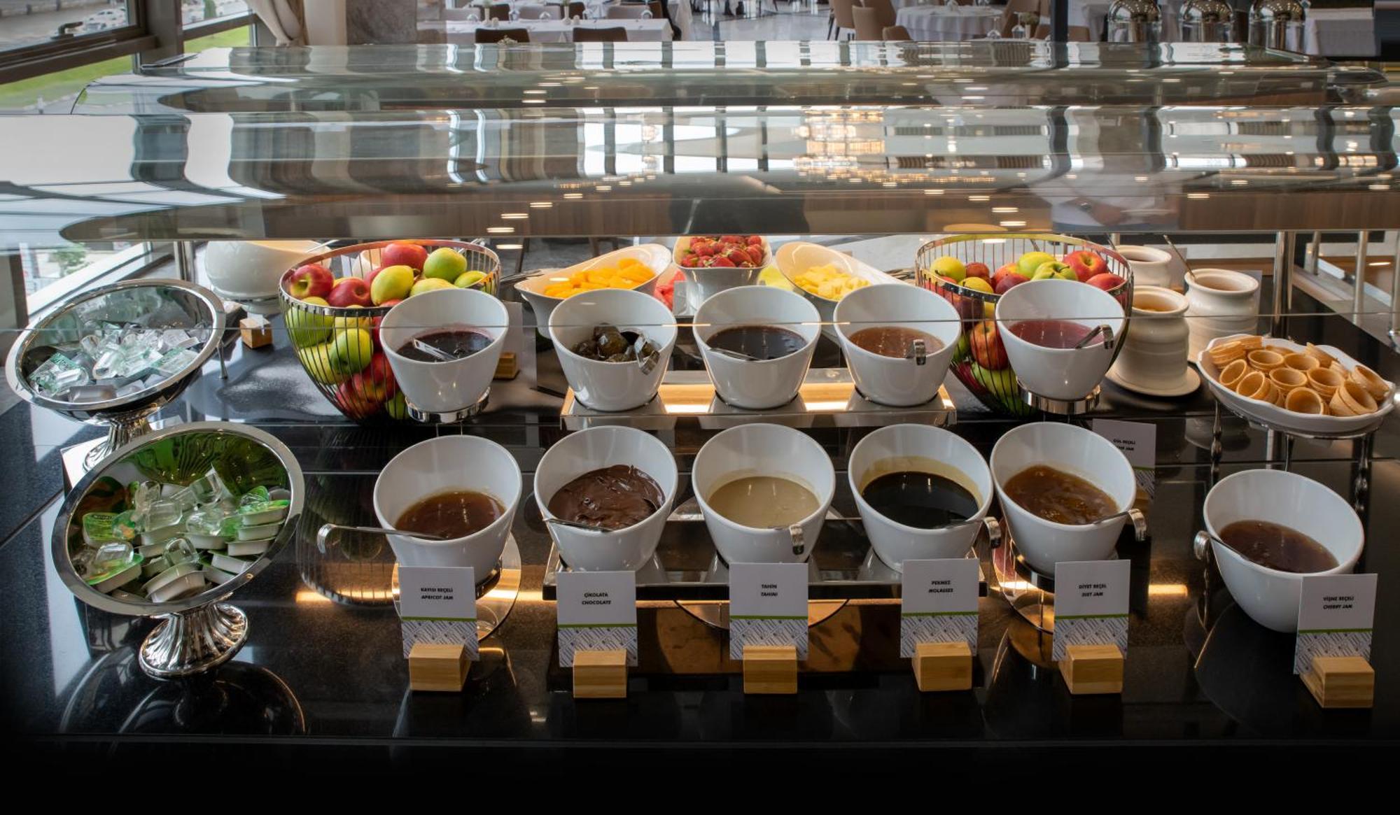 Doubletree By Hilton Manisa 호텔 외부 사진