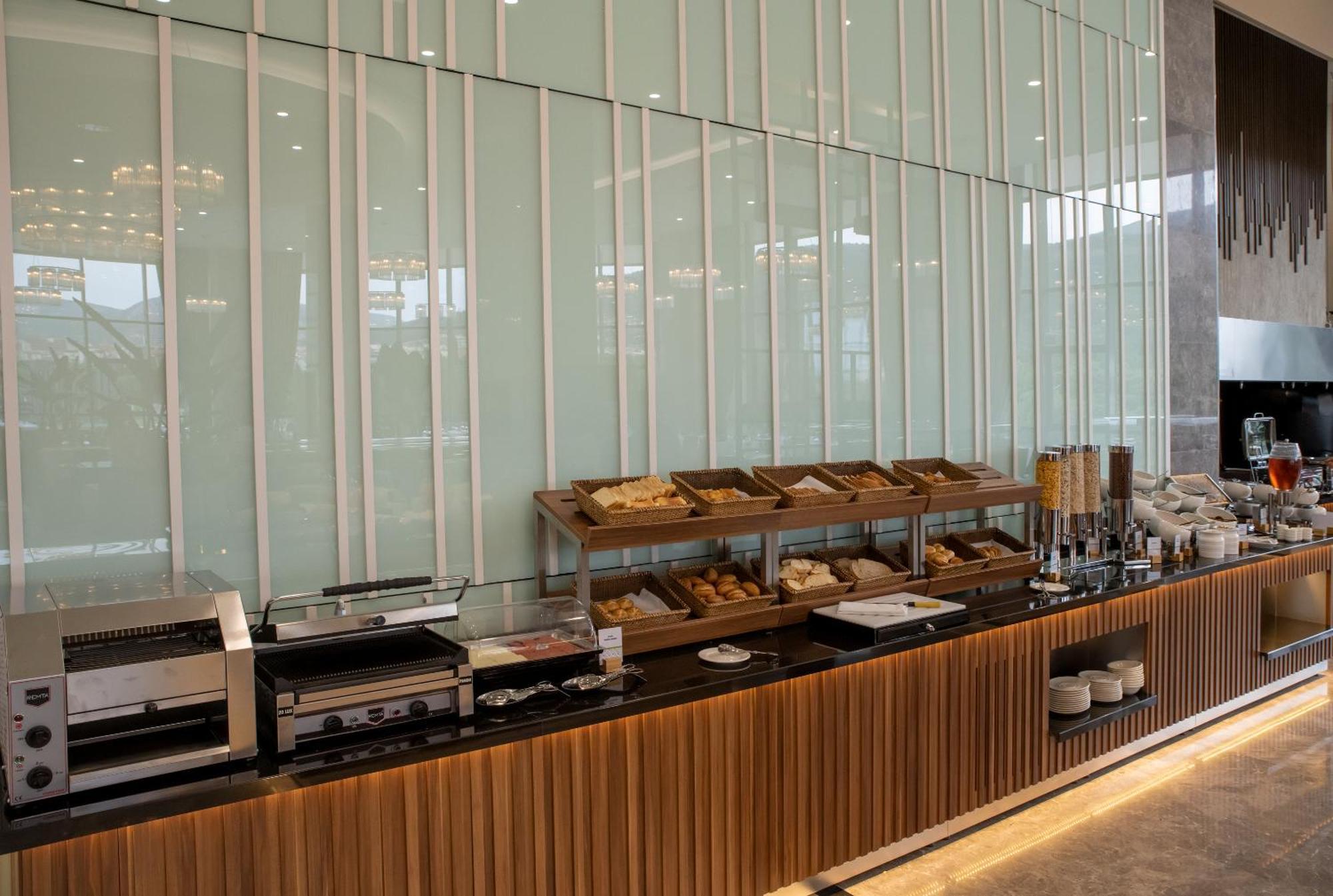 Doubletree By Hilton Manisa 호텔 외부 사진
